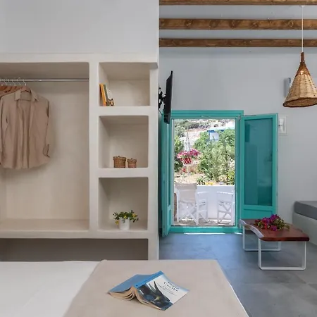 Xerolithia アパートホテル