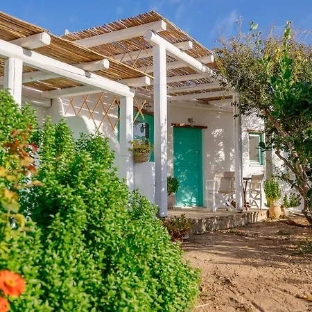 Xerolithia アパートホテル