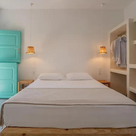 Xerolithia アパートホテル ドヌサ