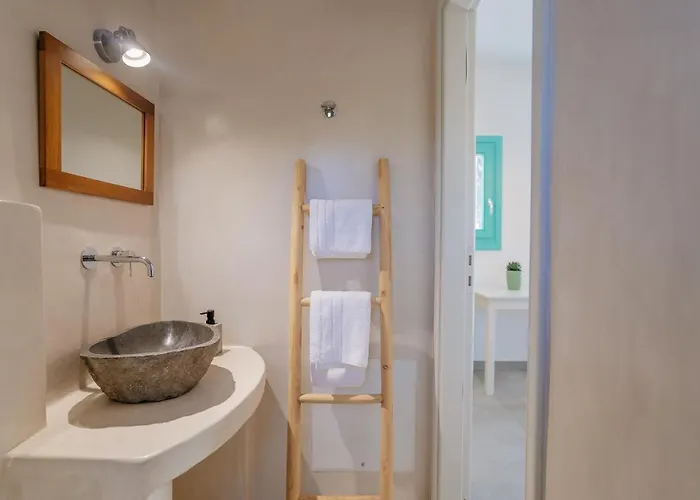 Xerolithia Aparthotel Donousa